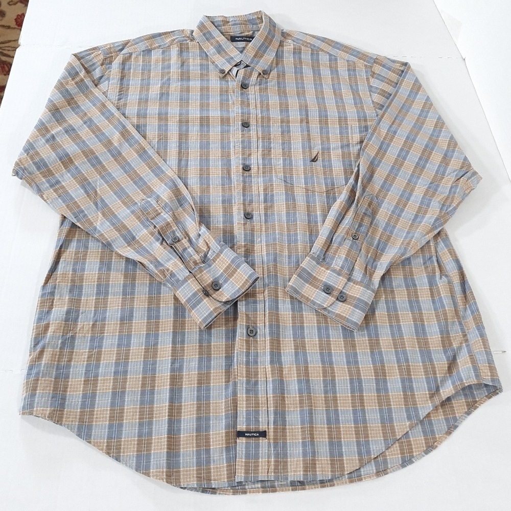 Nautica Long Sleeve Plaid Button Down Shirt Sailboat Logo 100% Cotton